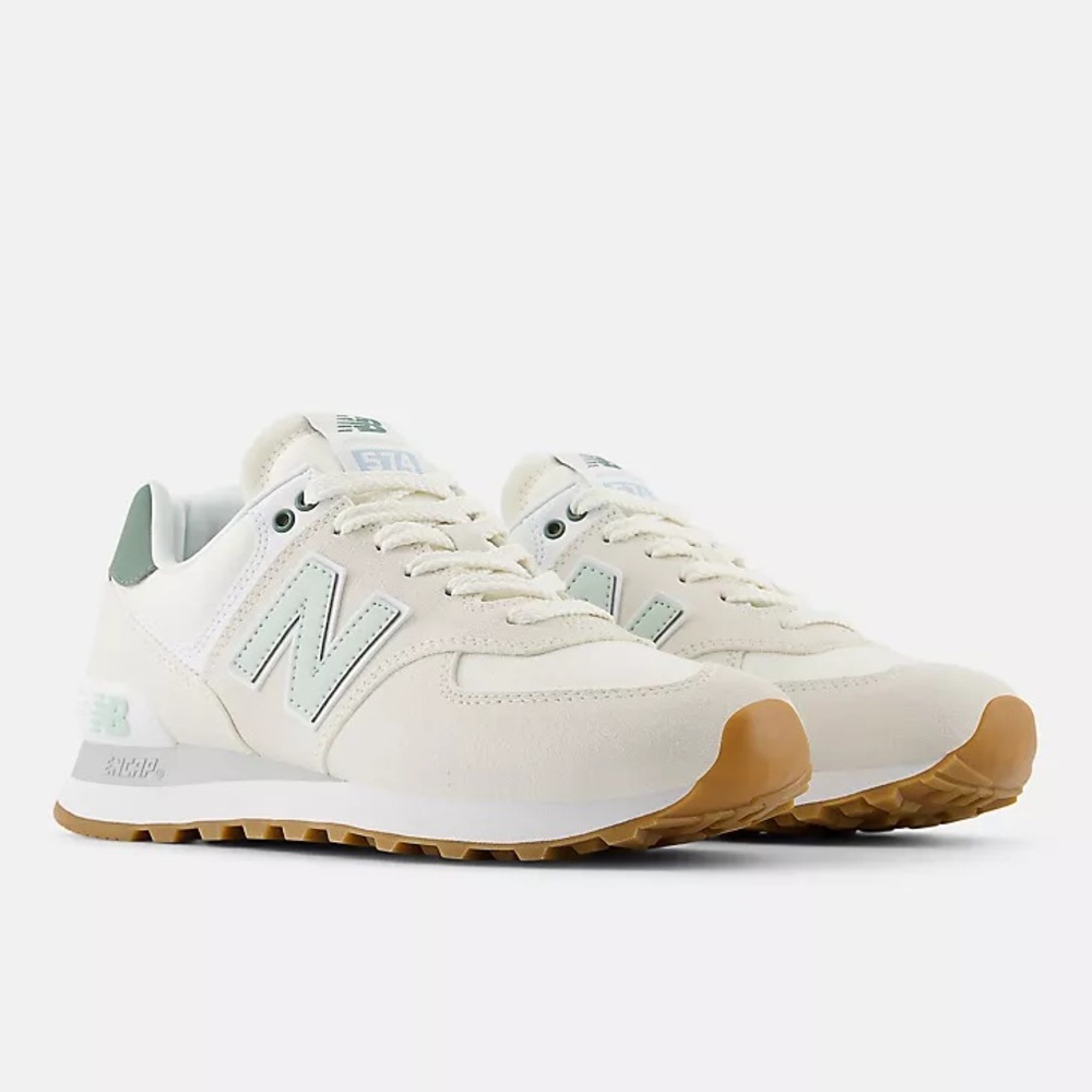 New Balance Cream and Green Sneakers